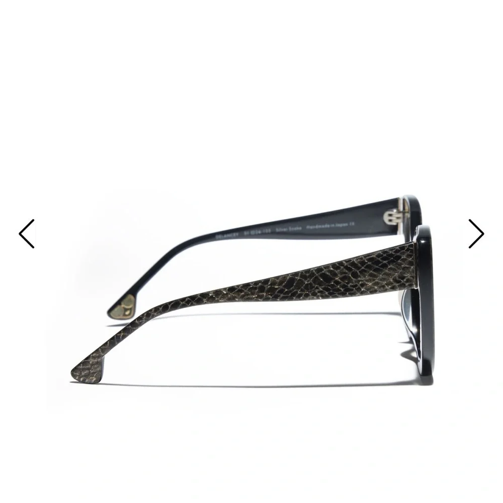 NWT Alice + Olivia DELANCEY Cat-Eye Sunglasses Silver Snake